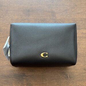 NWT Coach Essential Cosmetic Pouch Black Pebble Leather & Gold “C”